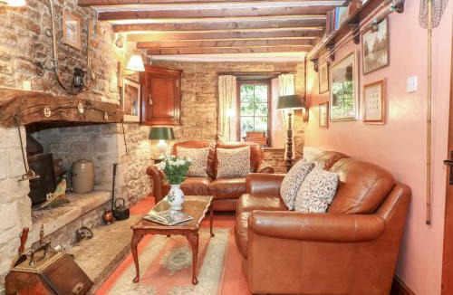 Aston Magna House | Hadcroft Cottage