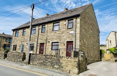 Ogden Villa | Halifax 10mins | Family Friendly | 123 Mbps | Pets