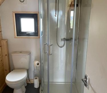 Bathgate Ski Chalet | Hare's Warren