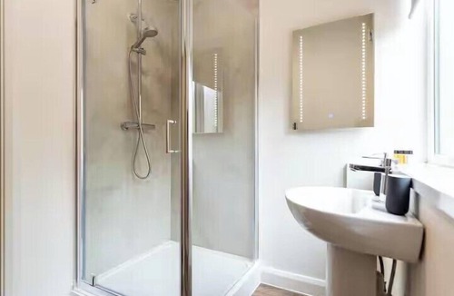 Leicester City Centre Apartment | Harmony 4 - Stylish Central Studio Near Stadium