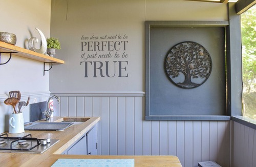 Thetford Cottage | Hartley Shepherds Hut