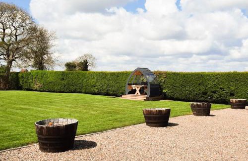 Alford House | Harvest Cottage