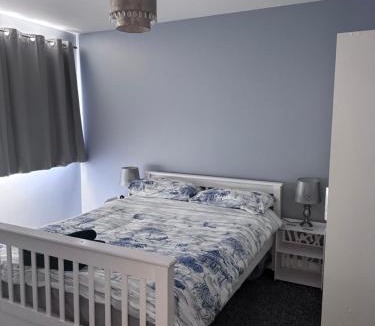 Peterborough House | Hawksbill way