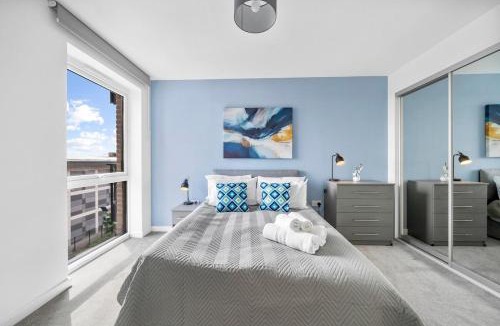 Botwell Apartment | Hayes 4 Sleep/Near Tube/Heathrow