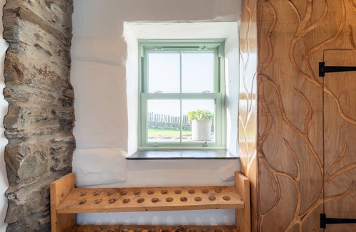 Llanberis Cottage | Helfa - sleeps 14 guests in 3 bedrooms