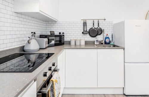 Wolverton Apartment | Heliodoor Apartments Milton Keynes 2-Bedroom Flat