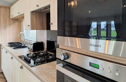 Helsey Resort | Helsey Farm Cottages