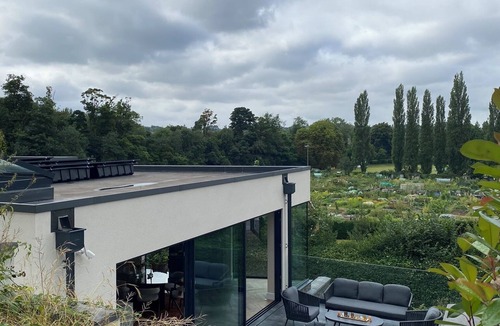 Henley House | Henley Views- The Coach House