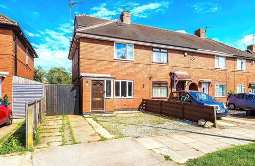 Heworth House | Heworth House with Garden, Free Parking, Fast WiFi