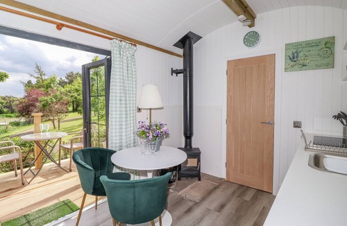Hayton Cottage | HIGH RIGG SHEPHERD'S SUNRISE, pet friendly in Brampton, Cumbria