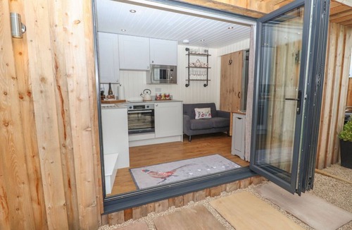 Radbourne House | Hillside Hut is near Ashbourne