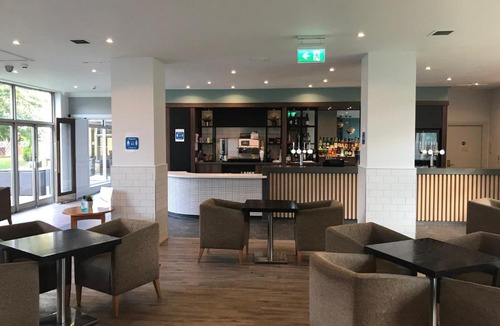 Warmsworth Hotel | Holiday Inn Doncaster A1- M Jct 36 by IHG