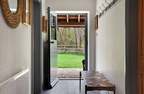 Polebrook Cottage | HOME FARM COTTAGE, pet friendly, luxury holiday cottage in Oundle