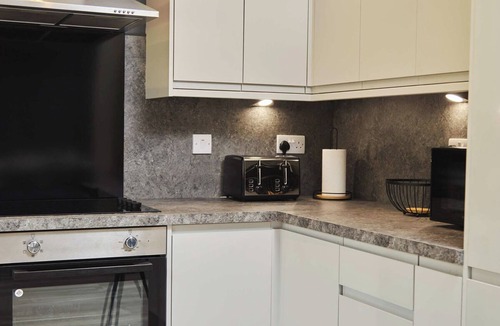 Chapeltown House | Homebird Property - The Willows