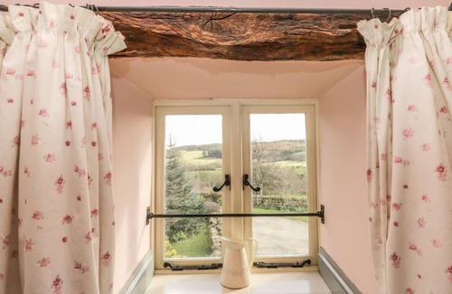 Staintondale House | Honey Bee Cottage, Staintondale