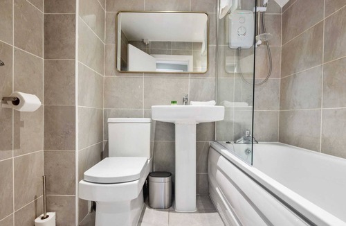 Georgian Quarter Apartment | Host Apartments | The Georgian Quarters at Bedford St IV