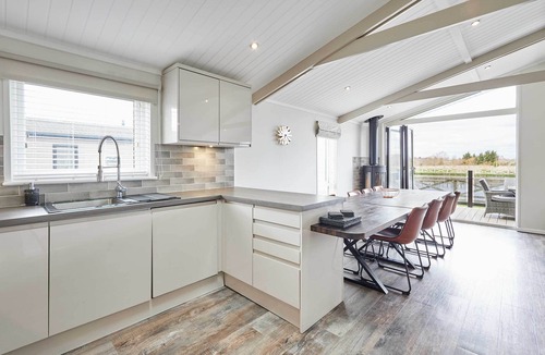 Carlton-in-Cleveland Ski Chalet | Host & Stay | Captain Cook Lodge