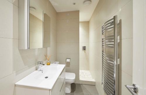 Guisborough House | Host & Stay - Lowcross Cottage