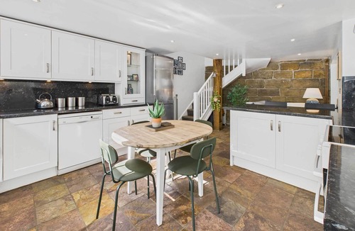 Staithes House | Host & Stay | Luna Cottage