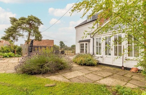 Dereham House | Host & Stay | Mill House