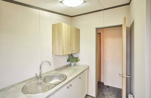 Allerthorpe Ski Chalet | Host & Stay | Oakwood Lodge