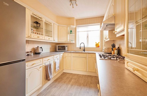 Skegness House | Host & Stay | Roseberry Avenue