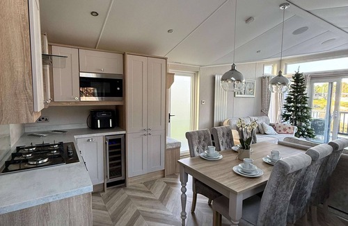 Allerthorpe Ski Chalet | Host & Stay | The White Swan