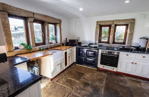 Lumbutts Cottage | Hot tub Cottage, stunning views