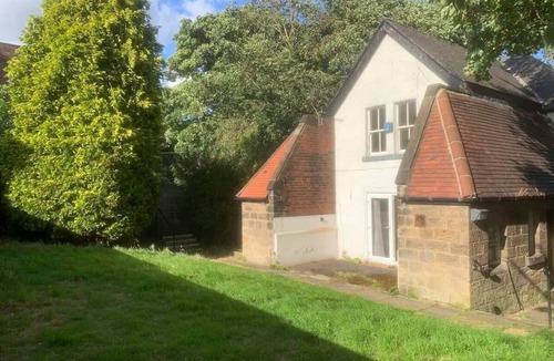 Chapeltown House | House - Free Parking|Hospital|Contractors|Families