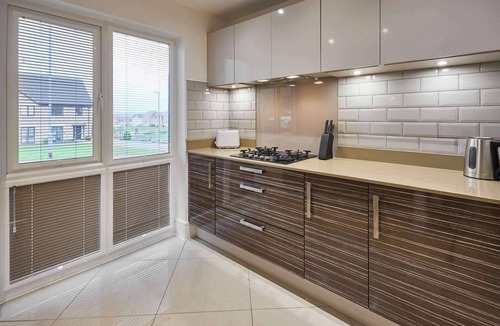 Geddington House | House Sleeps 8 with WiFi