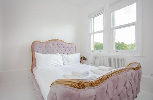 Kilburn House | HUGE 5 storey 4 bed Terraced family home in Queens park