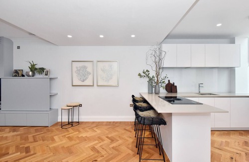 Mayfair Apartment | Huge Mayfair 3 Bed 3.5 Bath £10 million AC Wi-Fi