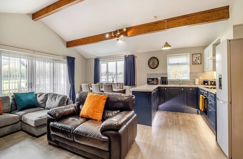 Aubourn Cottage | Humphrey-Basil Lodge-UKC2176