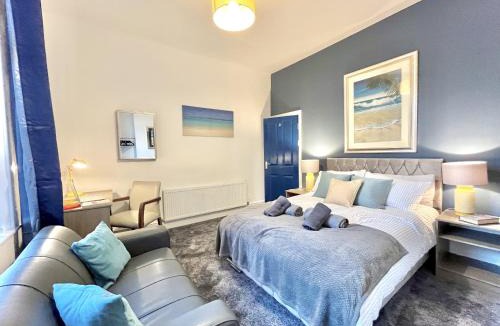 Preston House | Ideal 4-bed stay-away-home sleeps 6 in Preston