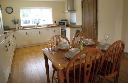 Clitheroe Cottage | Ideally placed between the quaint market towns of Skipton and Settle.