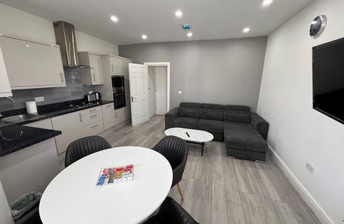 Valentines Apartment | Ilford Luxury Flat 3