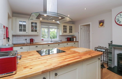 Backbarrow House | INGLENOOK, pet friendly, with open fire in Ulverston