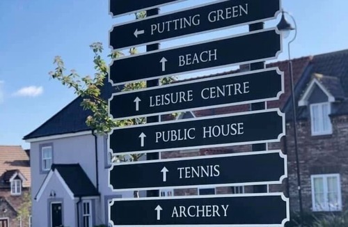 Filey Cottage | Ivy Cottage Beautiful Cottage on Award Winning Site.