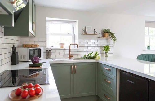 Scalby Apartment | Ivy Mews | Barn in Village | Sleeps 2