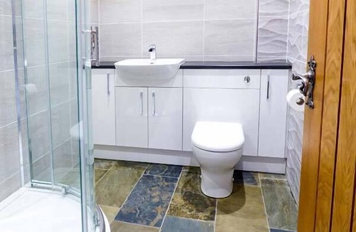 Oakamoor Apartment | JACOB'S BARN, pet friendly, with a garden in Ramshorn