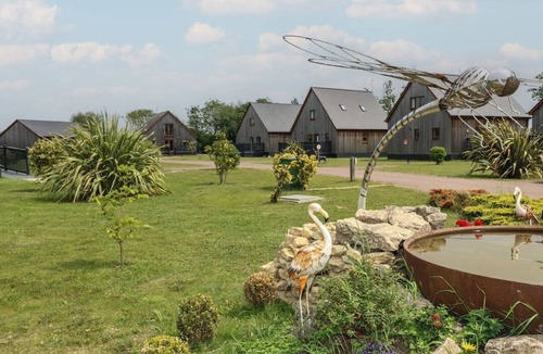 Brigg Cabin | James Ville Marina Lodge 8, Brigg