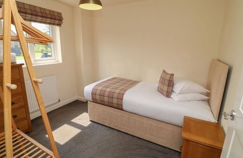 Brigg Cabin | James Ville Marina Lodge 8, Brigg