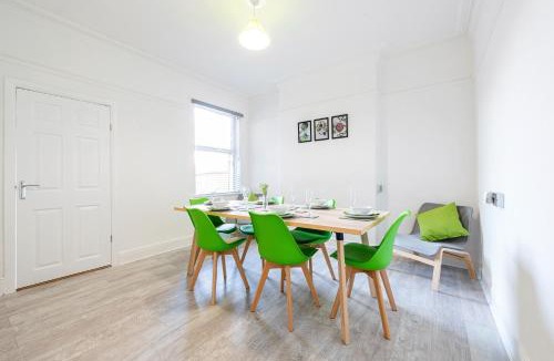 Nottingham House | Jasmine Villa B - Ideal for QMC & Uni - Free parking
