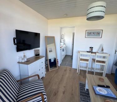 Mablethorpe and Sutton Ski Chalet | K44 Mablethorpe Chalet Park- Dog Friendly - Fast WiFi