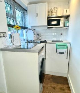 Milton Keynes Apartment | Kaira's Nook