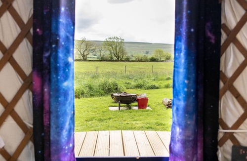 Hawes House | Kestrel Yurt, with hot tub, Hawes, Yorkshire Dales