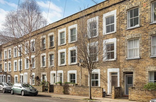 Islington Apartment | King's Cross Townhouse - Contemporary Garden Flat