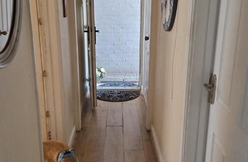 Luton Apartment | KINGS ROOMs