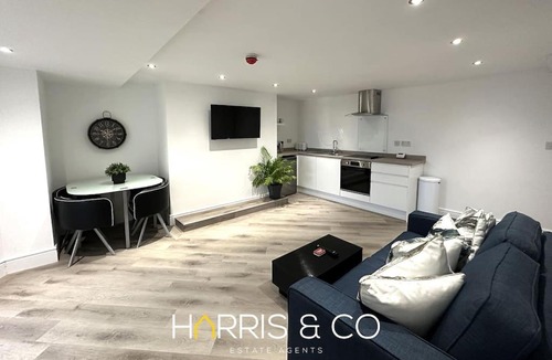 Fleetwood Apartment | Kittiwake