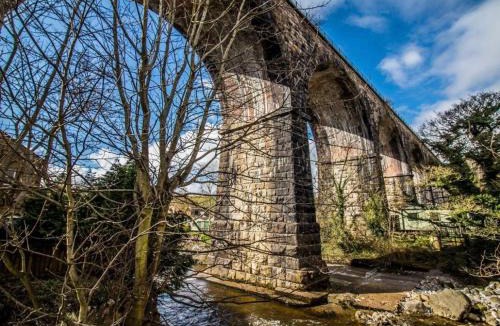 Ingleton House | Labernum Cottage, Ingleton Village, Yorkshire Dales National Park, Famous Three Peaks, Near The Lake District, Pets Are Welcome, Direct Parking in front of the Cottage & Guest Parking